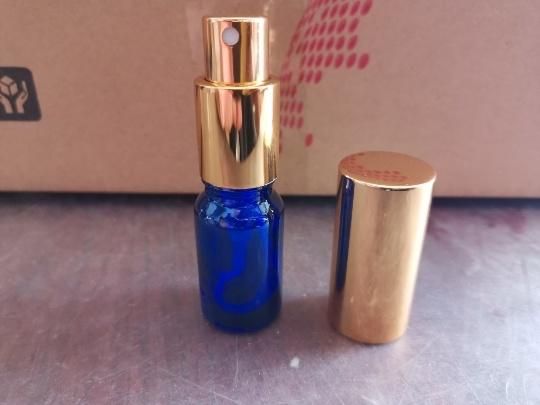 10ml Blue Glass Bottle with Aluminum Spray Cap/Cover/Lid