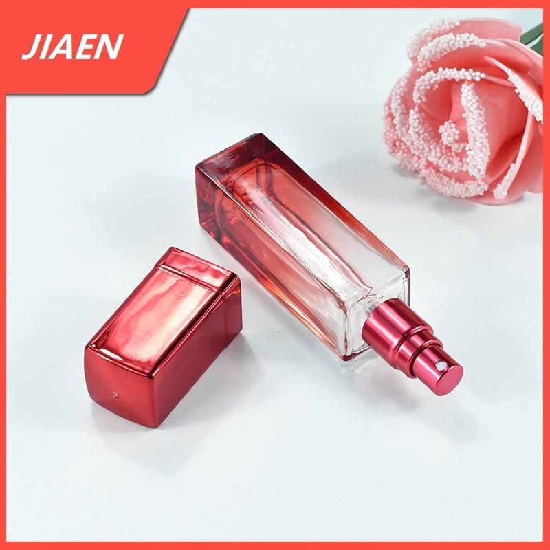 Wholesale Hot Sale Empty Colorful 20ml Glass Bottle Square Shaped Refillable Perfume Bottle with Spray Atomizer 2022 New Arrive Perfume Jar Glassware