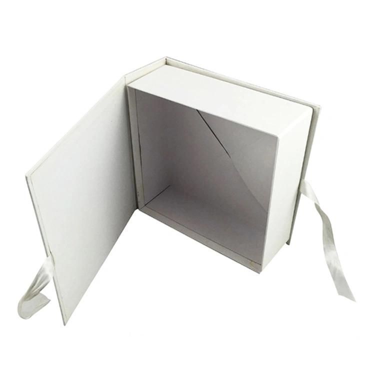 Customized Luxury Flat Folding Gift Box with Ribbon Closure