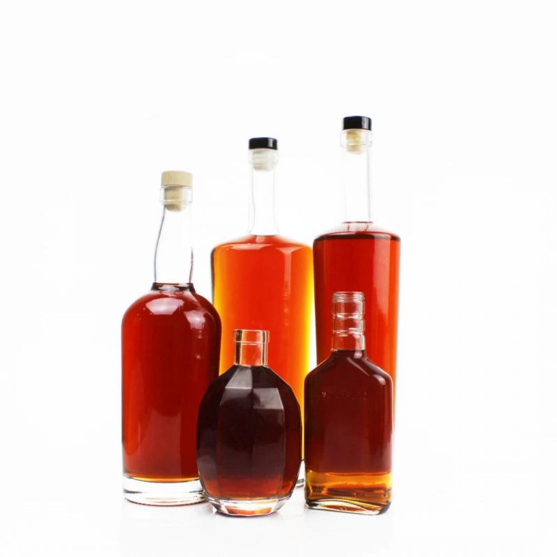 Premium Bespoke 750 Ml 750ml 700ml Pewter Metal Labels Rum Whiskey Whisky Vodka Gin Spirits Glass Bottle with Cork Stopper