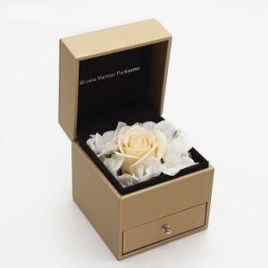 Timeless Dry Flower Decorated Gift Box for Jewellery Packing