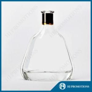 700ml Classic Glass Liquor Bottle (HJ-GYTN-C05)