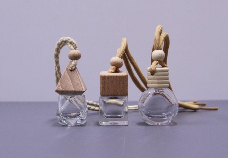 Low MOQ OEM 10ml Car Vent Air Freshener Hanging Glass Perfume Wooden Cover Car Diffuser Bottle