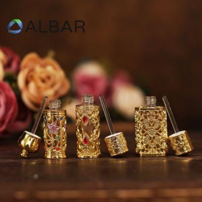 Customized Gold Caps and Decorative Diamonds Perfume Bottles in Unique Design