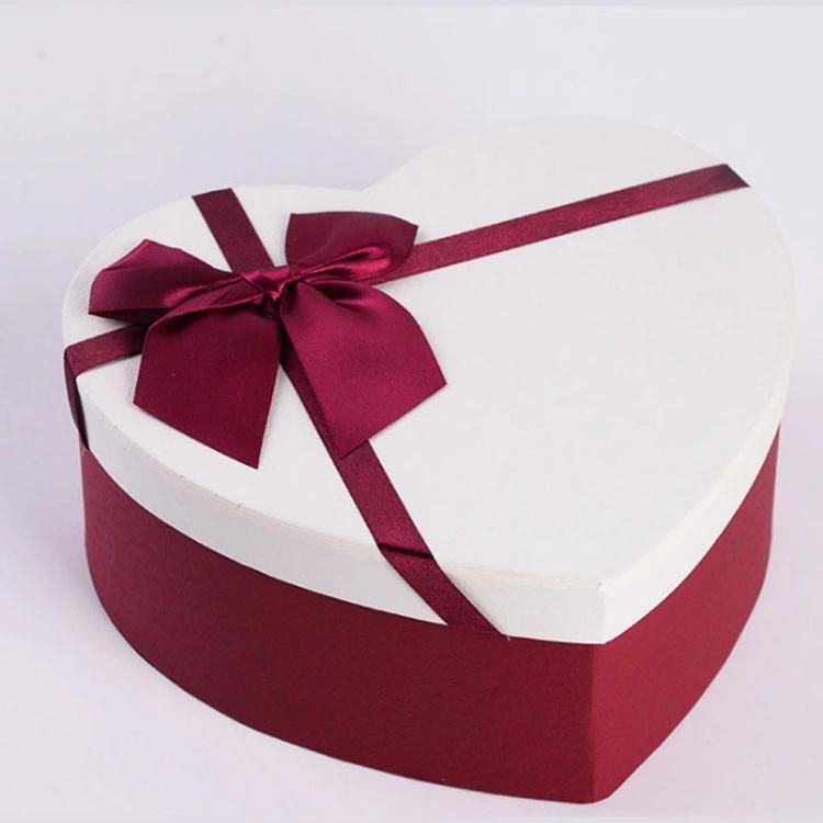 Wedding Favor Box Heart Shape Gift Box with Ribbon Tie