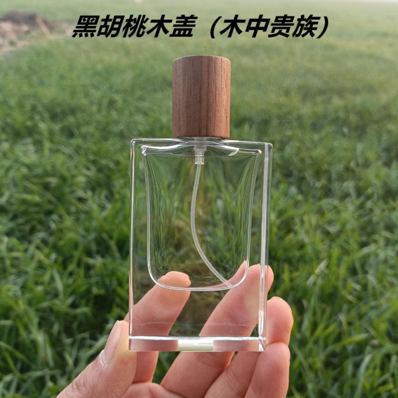 30ml Empty Square Glass Cosmetic Mister Spray Bottle Customize Luxury Perfume Bottle with Wood Cap
