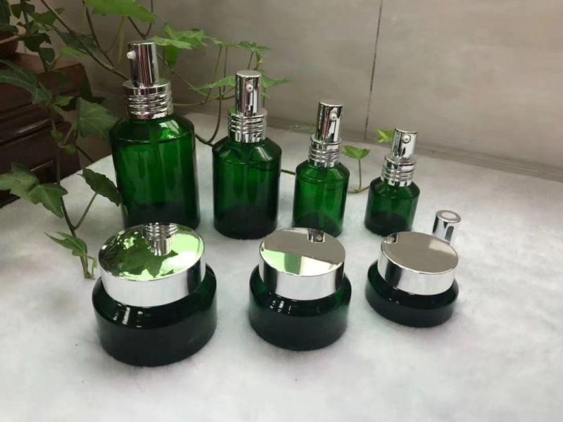 Ds002 Excellent Quality Latest Glass Cosmetic Bottle Set Have Stock