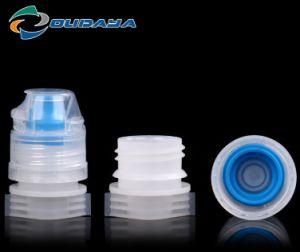 Plastic Water Bottle Silicone Flip Top Caps with Spout