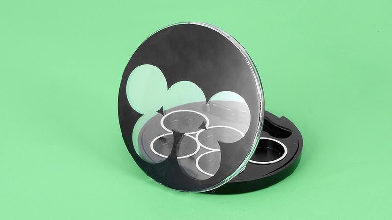 Factory Price Round Shape 5 Hole Cosmetic Packaging Eye Shadow Container for Makeup Packaging