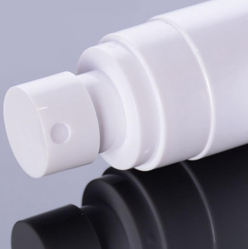 White Plastic Pet Cosmetic Packaging Spray Bottle (T2W80)