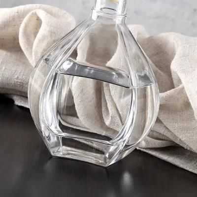 730ml Transparent Luxurious Special Shape Glass Bottle with Cork