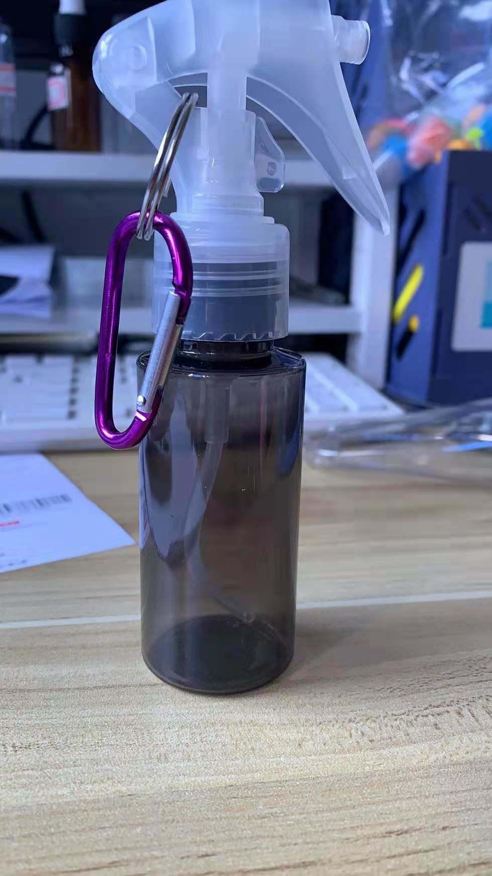 Manufacturer Wholesale 50ml 60ml Plastic Bottle with Hook for Free Hand Liquid Alcohol Gel Bottle