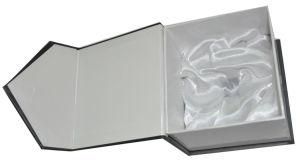 Book Shape Sparkling Paper Cosmetic Box (YY--B0232)