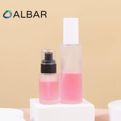 Frosted White and Black Spray Pumps Glass Bottles for Body and Face Care