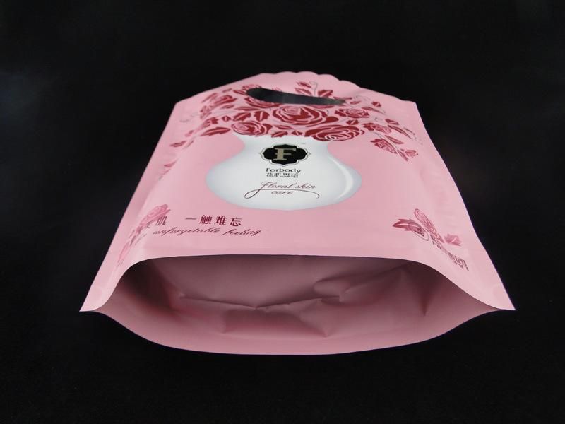 High Guality OPP Gift with Hang Hole Packing Bag