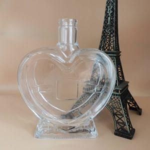 Empty 750ml Crystal Heart-Shaped Glass Liquor Bottle with Cork Top