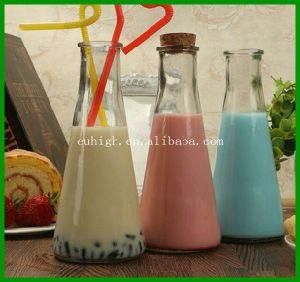 Special Shape Glass Cold Drinking Bottle with Straw