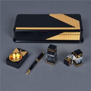 Factory Luxury Recyclable Lacquered Wooden Box Sets Oud Oil Crystal Bottle