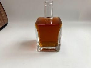 500ml Square Glass Vodka/ Wine/Spirits/Liquor Bottle with Cork