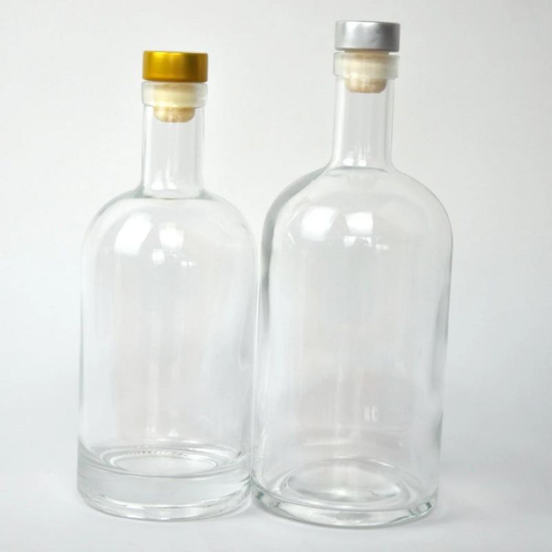 Many Specification Frosted and Clear Spirit Glass Bottle of Round Shape for Distillery