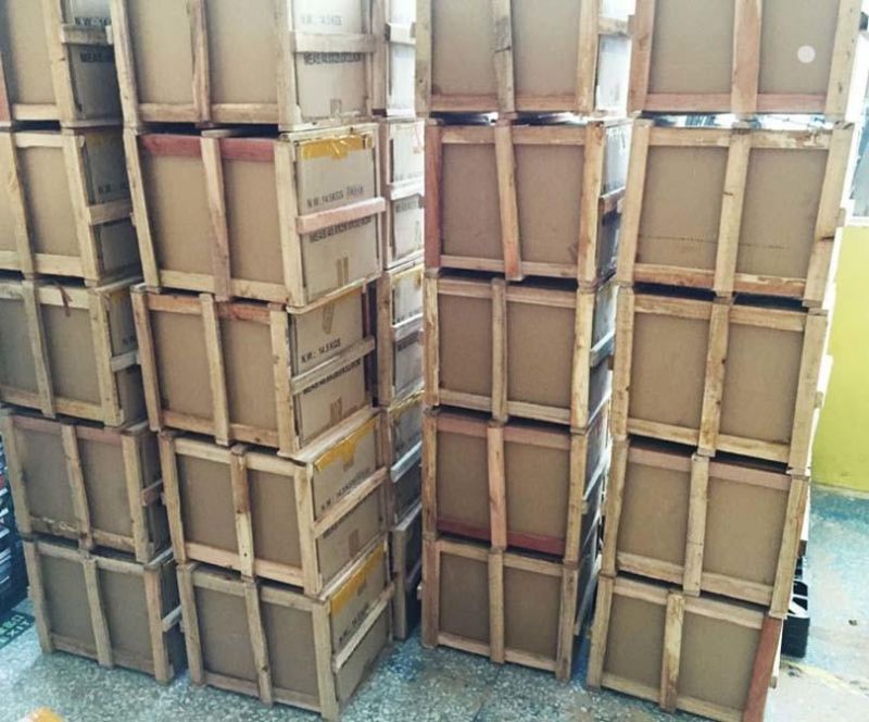 Mug Packing Carton with Wooden Stand for 36 Pieces Mugs