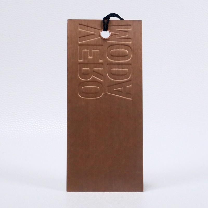 Luxury Design 1mm Embossed Rose Gold Paper Hang Tag for Famous Brand