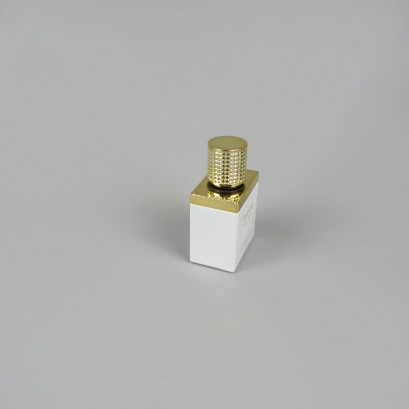 50ml Square Shape Luxurious Transparent Glass Perfume Bottle
