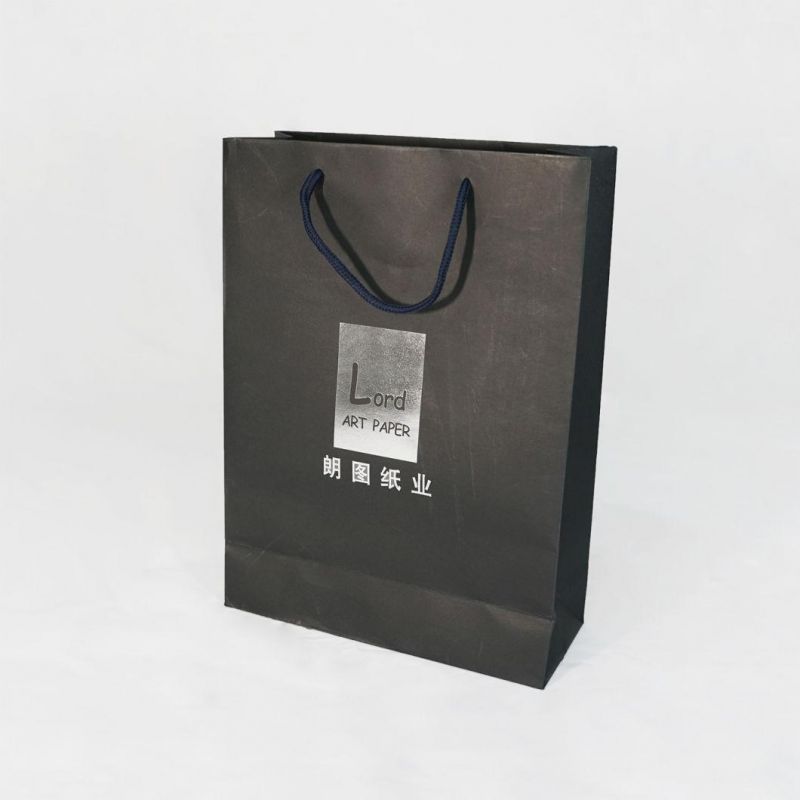 China Wholesale Portable Kraft Paper Bag/High-End Handbag Packaging