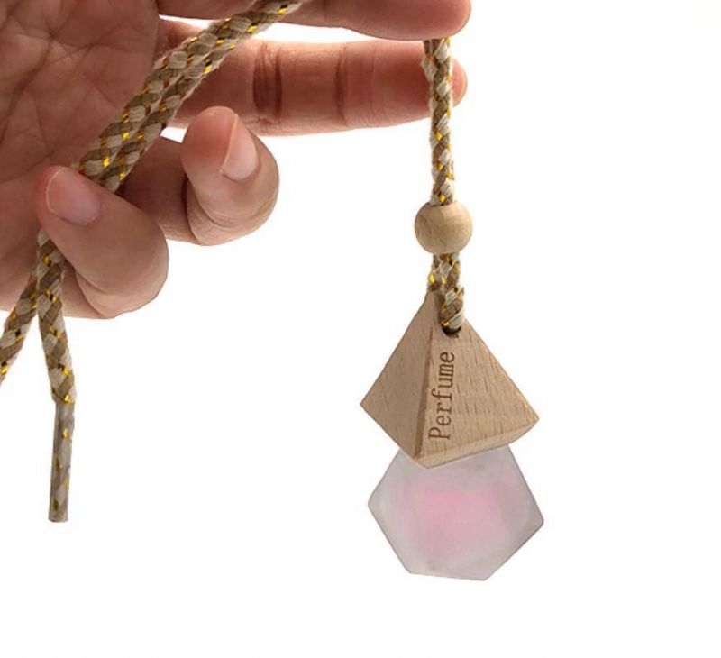 Frosted 8ml Hanging Car Air Freshener Car Perfume Bottle with Wooden Cap