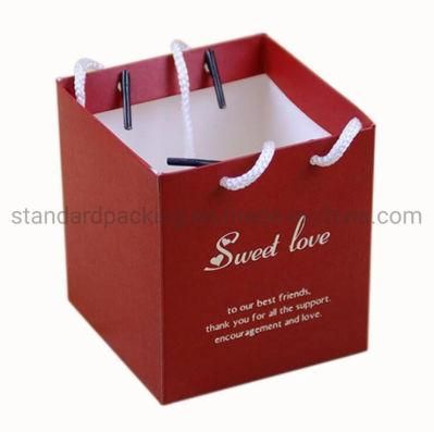 High Quality and Cheap Shopping Gift Packing Bag in Design Printed Card Board Handle Bag