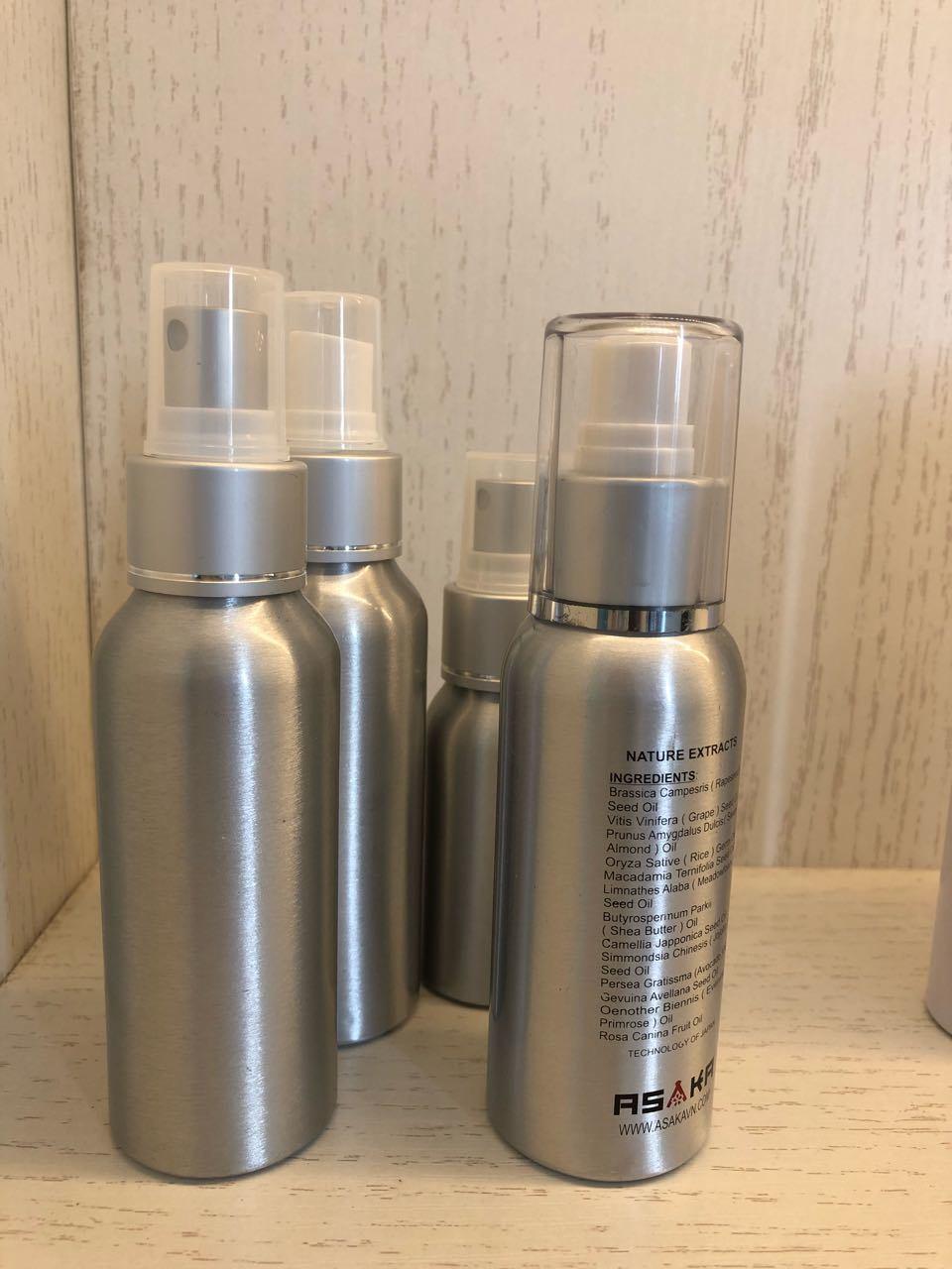 Aluminium Cosmetic Bottles with Screw Spray/Spritz Pumps and Overcaps