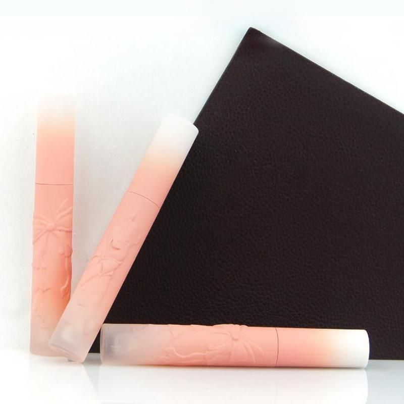 Cute in Stock 3D Effect Embossing Design Pink Lip Gloss Container Packaging Lipgloss Tubes