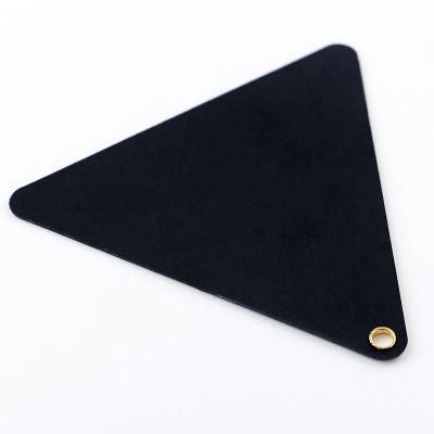 Custom High Quality Hot Stamping Triangle Black Paper Hang Tag with Eyelet