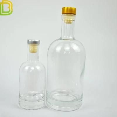 Many Specification Frosted and Clear Spirit Glass Bottle of Round Shape for Distillery
