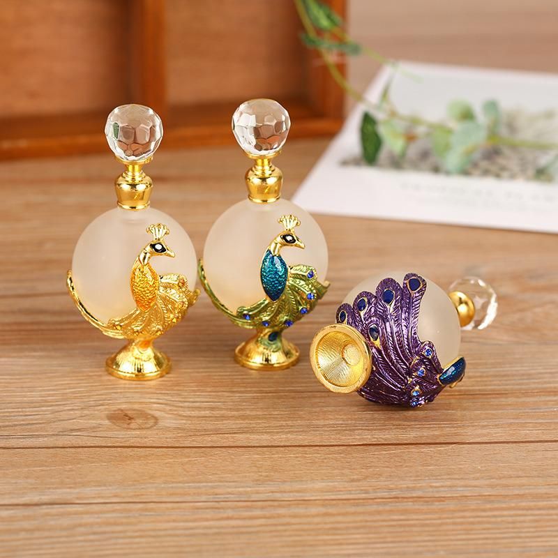Dubai Style Arabic Glass Essential Oil Bottle Perfume Bottle in China