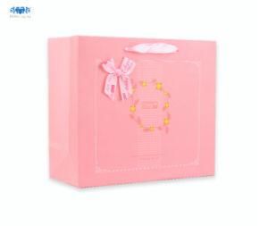 100%Recycled Pink Coated Paper Printing Fsc Certification Art Paper Gift Bag with Ribbon