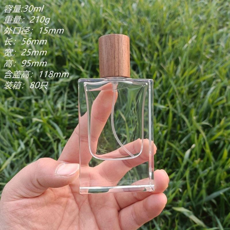 30ml Empty Square Glass Cosmetic Mister Spray Bottle Customize Luxury Perfume Bottle with Wood Cap