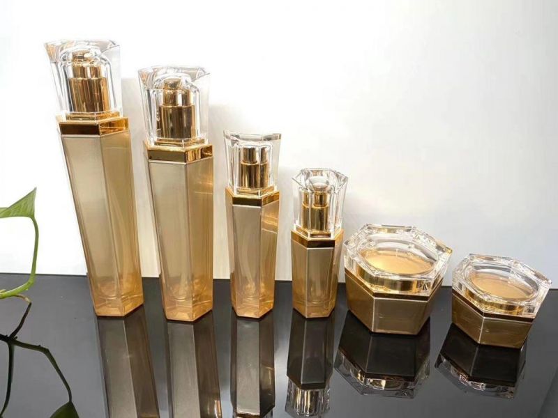 Ds002 Excellent Quality Latest Glass Cosmetic Bottle Set Have Stock