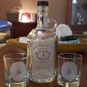 350ml 500ml 750ml Custom Extra Flint Glass Bottle with Stopper Screw Cap for Gin Vodka Tequila Liquor Alcohol Spirits