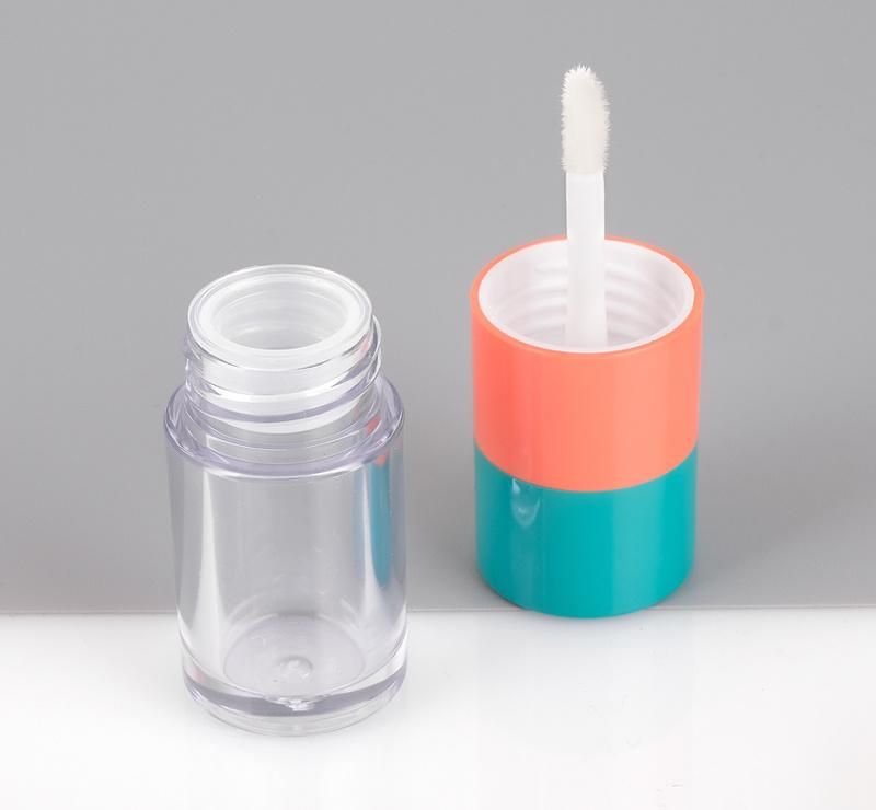 New Arrival Cute 19g Green and Orange Lip Gloss Packaging Custom Gold Lid Clear Lip Gloss Tube with Wand Tubes